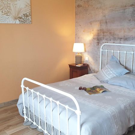 Appartement A Caserella entièrement rénové avec terrasse et vue panoramique sur mer Valle-di-Campoloro Extérieur photo