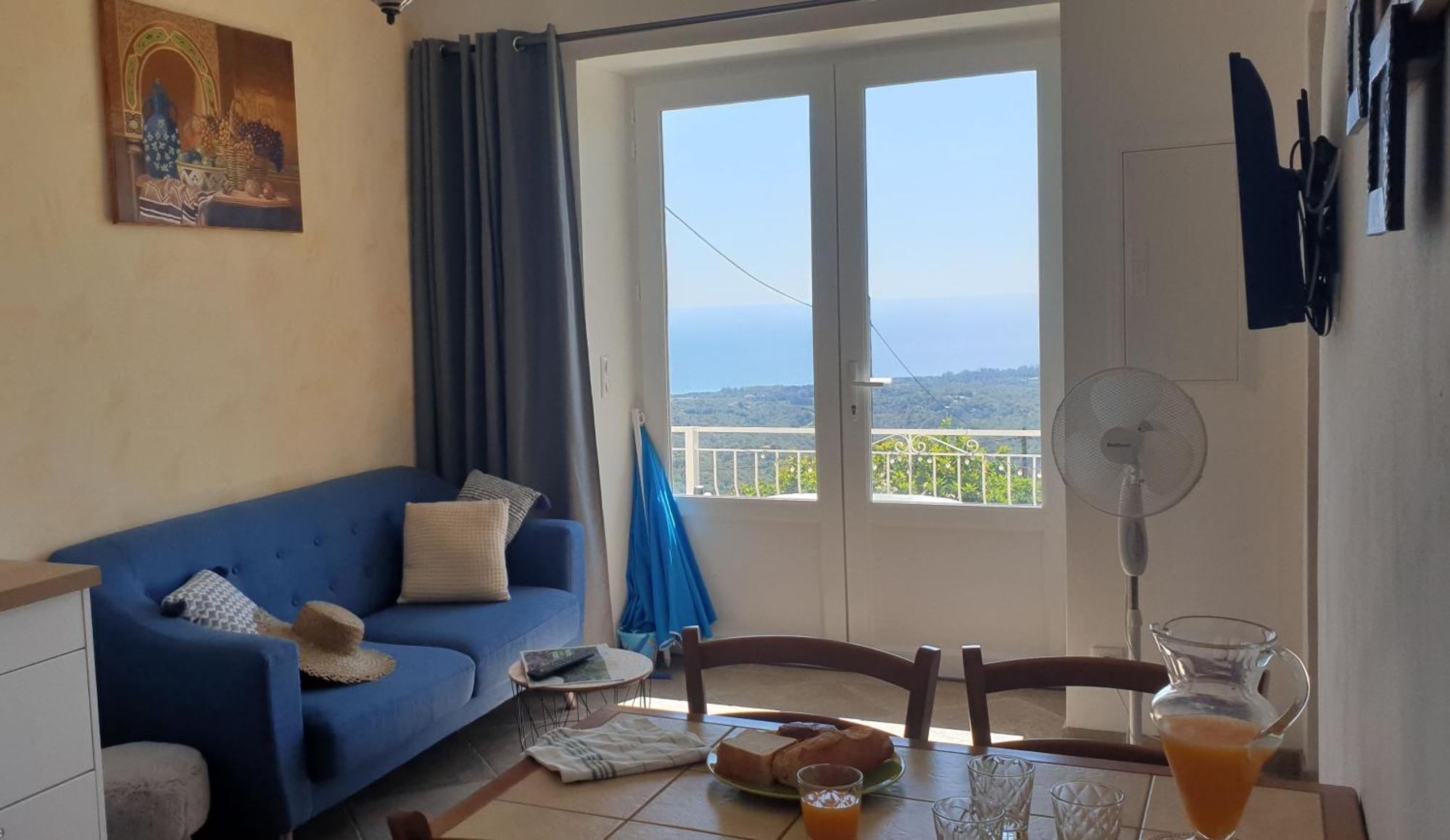 Appartement A Caserella entièrement rénové avec terrasse et vue panoramique sur mer Valle-di-Campoloro Extérieur photo
